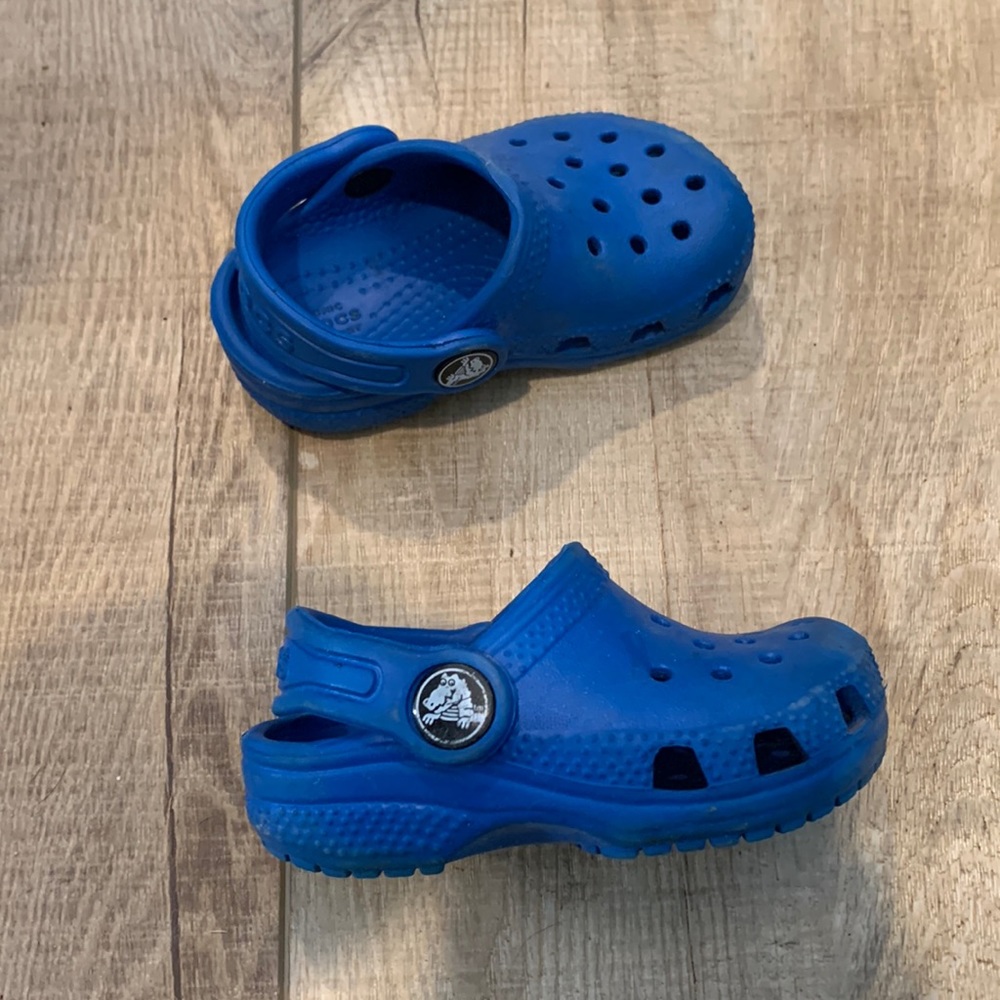Blue infant crocs